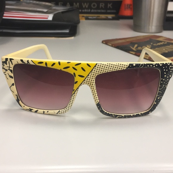 Vintage Accessories - Vintage Retro 1 of a kind funky 80s sunglasses 🕶